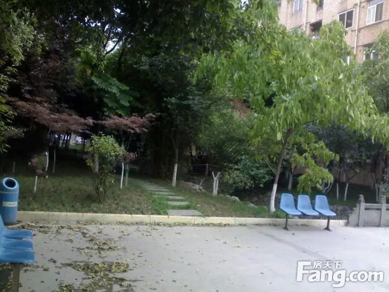 嘉瑞苑一期2室1厅1卫东北朝向2400.00元/月出租