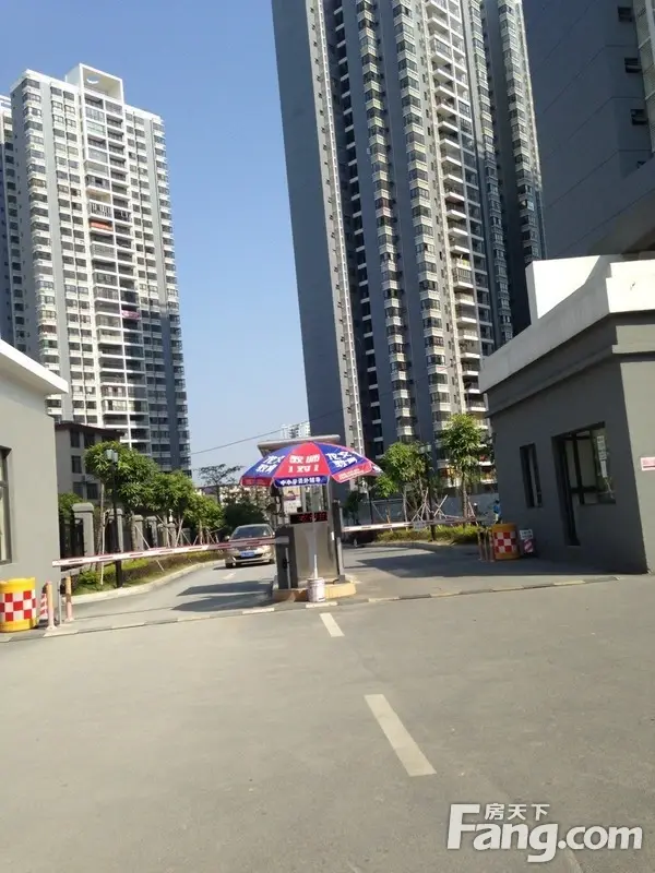 环境: 服务: 人均消费: 商户描述:长湖景苑坐