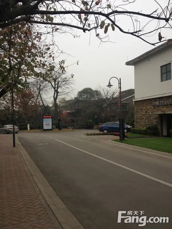 牧马山易城1室1厅1卫东朝向1300.00元/月出租