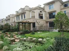 此房小区前排无遮挡且满五,业主就这一套