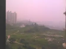 大城之中,难得静谧,以水为伴,纵享金开之繁华