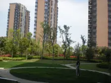 新上房源:房龄2010年+稀有江景+满五V一 带产权车位