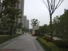 全屋品牌装修,前排无遮挡,采光好。