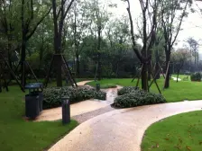 住家精装4房 带衣帽间 近轻轨 出门即商场 安心出售