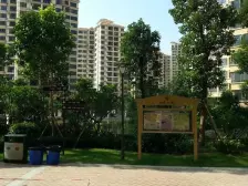 雁田 顶楼复式 精装6房 带花园