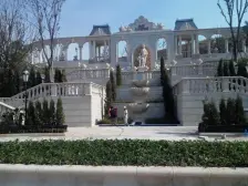 此房视野开阔,看照母山,空气环境好,住家安静