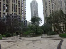 汽博商圈优质复式四居 精装修牛奶风拎包 空置看房方便