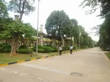 精装修房子满五不唯一,阳台朝南,户型通透,位置安静