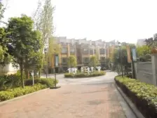 逸翠庄园一期 6室2厅 东南 南