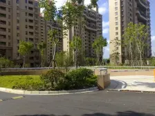 品质小区,地铁口,南北通两厅,精装修,小区花园位置,采光好