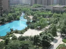 紧靠地铁口,带车位,高区采光无敌,业主出国急售