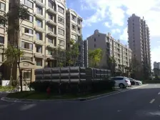 交通便利,环境优美,刚需好房,装修齐全,客厅带阳台