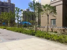 地铁口,非一楼,精装修两房,拎包入住