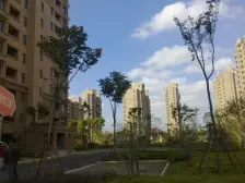 地铁口,非一楼,精装修两房,拎包入住