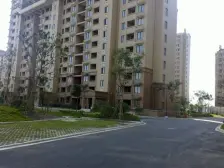 精装两房,配套齐全,视野宽阔,一梯三户,诚心出售