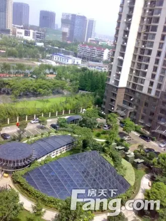 虹桥河滨花园