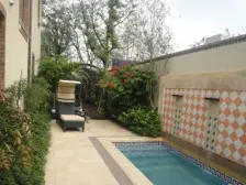 叠加别墅,南北通透,靠近花园,闹中取静