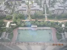 采光充足,业主急售,景观房,小区中心位置,客厅带阳台,精装修