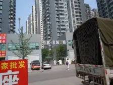 高新区 恒鑫名城二期三房92万