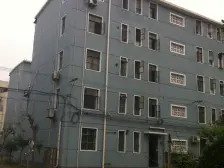 楼层好 房间多 位置幽静 出行方便