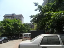 中间楼层,采光好,双阳台,出行方便