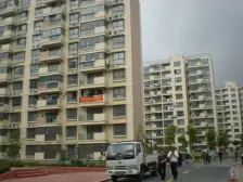 南北通风好近商 业采光好交通便利