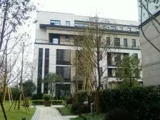 虹桥天花板,自住房,沿河横厅大阳台,等你来品鉴。