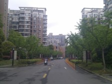 品质小区 朝南通透得房率高采光好通风性好
