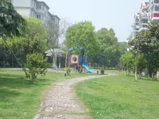 婚房装修50万!过马路地铁口!带车位!