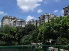 西郊别墅人车分流高品质社区!带会所+产权车位!大露台+高绿化