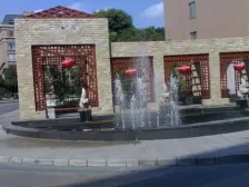 美岸好位置一楼带院子,户型方正采光吴遮挡。