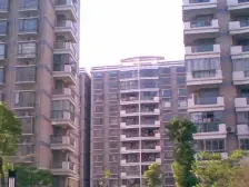 经纬三期复式,位置好,高区楼层,正对小区湖景,