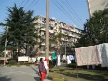 中间楼层 电梯已经使用了 精装修 拎包 出门8号线