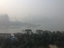 背有南山靠面有长江,洋房性质住家环境好,一梯两户