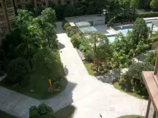 东方华府少有带阳台小户型 诚心卖 高楼层视野好