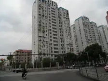 97年房龄-楼下就是地铁-19年美丽家园-LED采光。