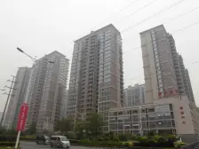 虎门天虹旁大平层龙泉豪苑出小区是地铁站