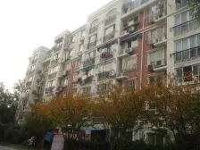 中环旁+近地铁+精装修+小区C位+可拎包入住+一梯两户