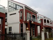 一房一厅精装修,拎包入住,诚心出售