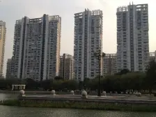 湖畔天地,高层景观房,新挂牌的,能看到佘山,诚意卖