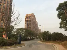 保利国际高尔夫花园的大别墅,看房方便诚心卖!