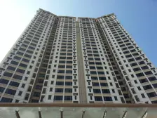 此房满五年,朝南向看花园,视野开阔,采光好