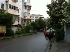 近地铁,产权清晰,采光好 家具全送,店长力推