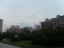 此房属于一室一厅格局,带有院子,实际使用空间大