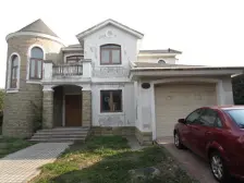 三期中心位置,花园600平,欧式风装修,必看房源