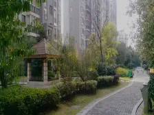 芙蓉区政府地铁6号线口长房东郡中间楼层大三房