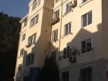 西山水库盛新园精装修南北向中间楼层诚心出售交通便利