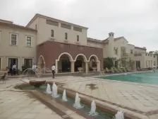 二期独栋,精装修,保养很好,花园集中,东临河