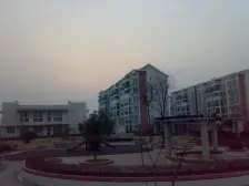 江月路大三房,户型采光好,业主诚心出售、配套齐全