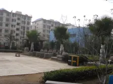 门口双地铁,长房物业,绿化好,楼层不高,